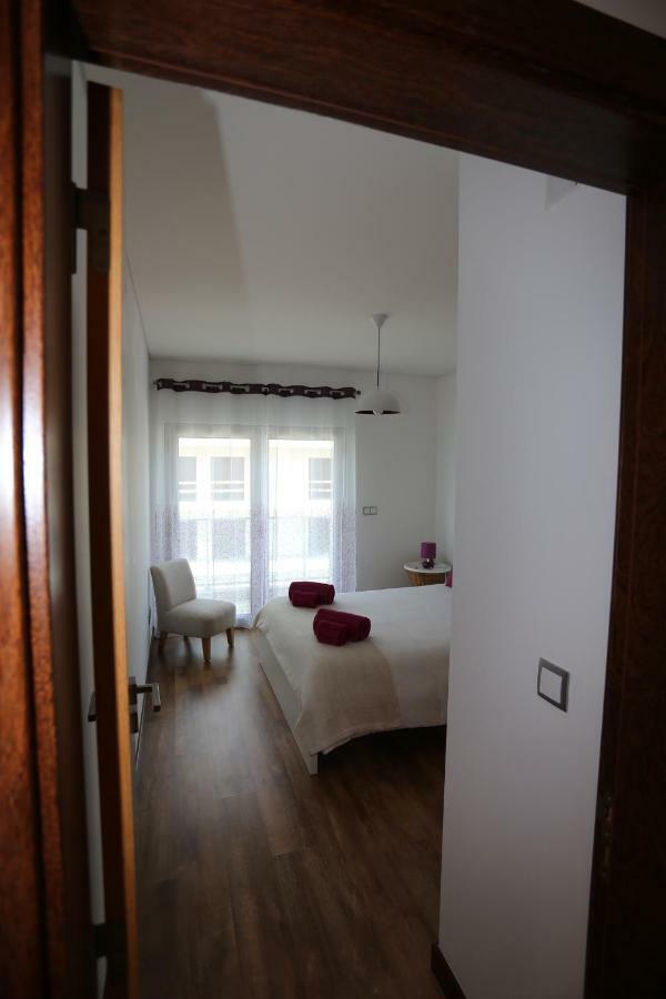 Surf And Stones Apartment Peniche Luaran gambar